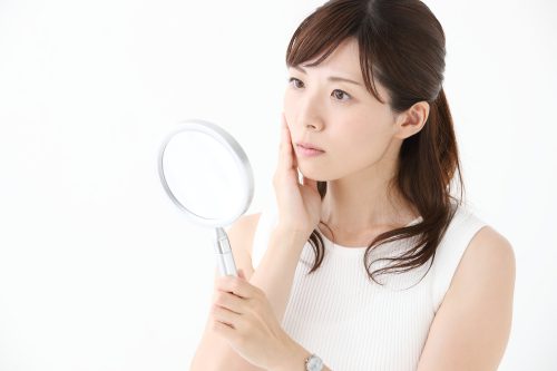 秋は1番肌がくすむ季節って知ってました？蓄積された紫外線ダメージを乗り越えて”93.5％の人が実感した”のアイテムとは？